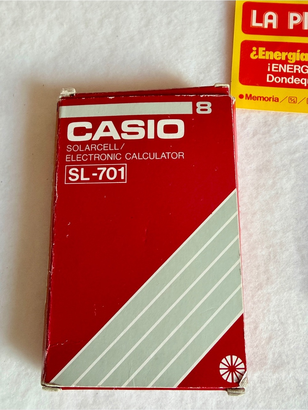 Vintage Casio SL-701 Solar Calculator w/ Box Case Manual slim, pocket size - Picture 6 of 8